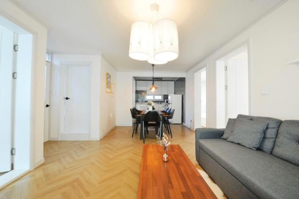 Yeonnam Wave Villa Сеул Екстериор снимка
